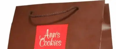 Un sac papier pelliculage mat pour une boutique de Cookies